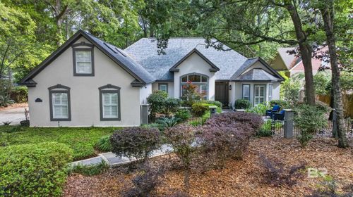 4 Greenbrier Ln, Fairhope, AL, 36532-2848 | Card Image
