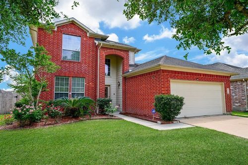 1030 Riverwood Dr, Dickinson, TX, 77539-8330 | Card Image