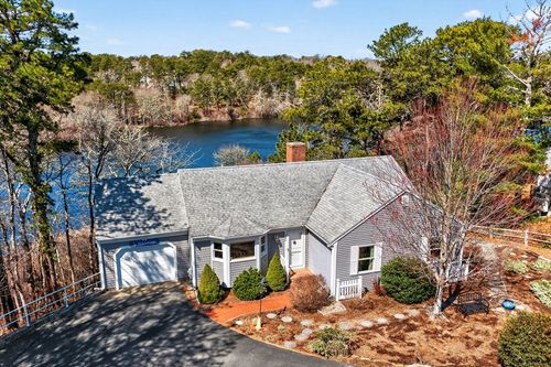 186 Canoe Pond Dr, Brewster, MA, 02631-2310 | Card Image