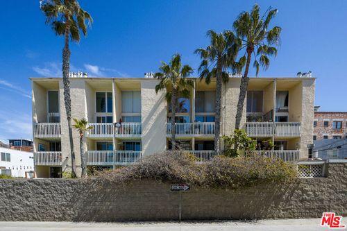103-22 Navy Street, Venice, CA, 90291 | Card Image