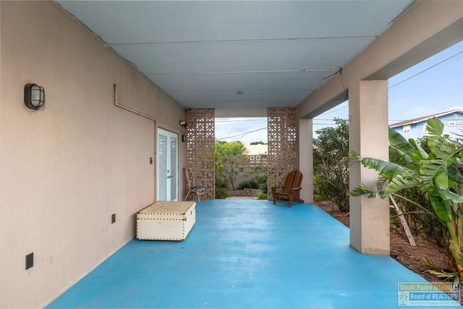 813 Tarpon Ave, House other with 3 bedrooms, 3 bathrooms and 1 parking in Port Isabel TX | Image 5