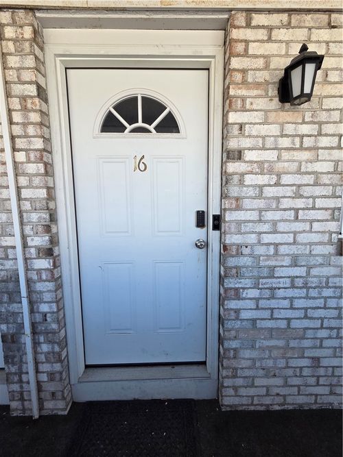 apt-16-20 Hurdis St, North Providence, RI, 02904-4971 | Card Image