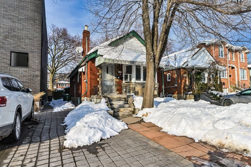 218 Floyd Avenue, East York, ON, M4J2J1 | Card Image