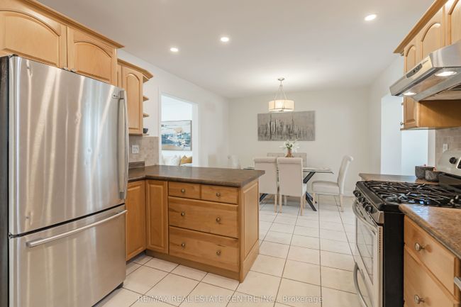 76 Cloverhill Rd, House other with 3 bedrooms, 3 bathrooms and 3 parking in Hamilton ON | Image 29