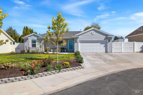 1683 Atlantic St, Twin Falls, ID, 83301-8272 | Card Image