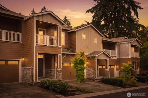 1927 Ne 101st Cir, Vancouver, WA, 98686-1317 | Card Image