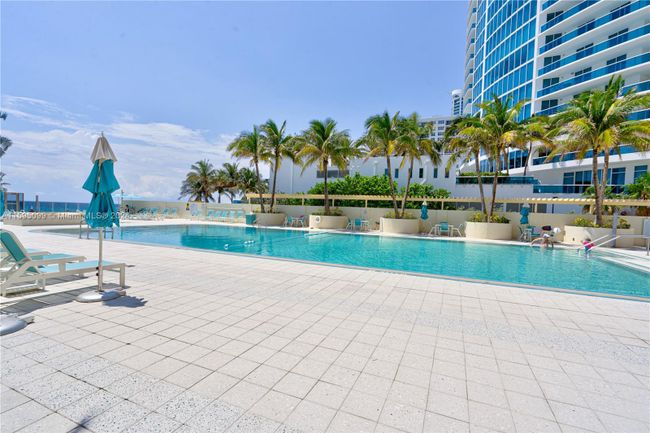 PH35 - 2501 S Ocean Dr, Condo with 2 bedrooms, 2 bathrooms and null parking in Hollywood FL | Image 17