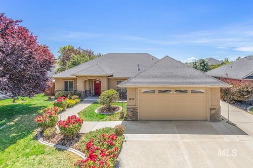 1815 W Divide Creek St, Meridian, ID, 83646-3464 | Card Image