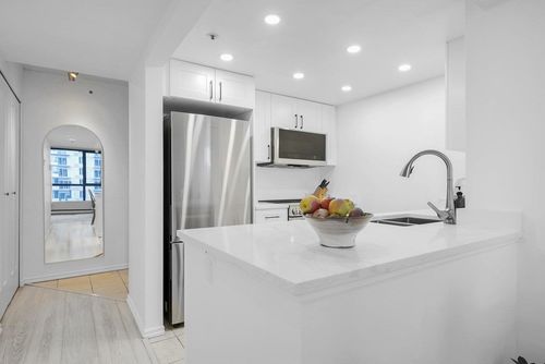 1003-838 Agnes St, New Westminster, BC, V3M6R3 | Card Image