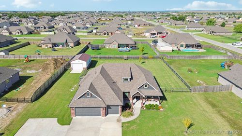 14250 N 72nd East Ave, Collinsville, OK, 74021-4888 | Card Image