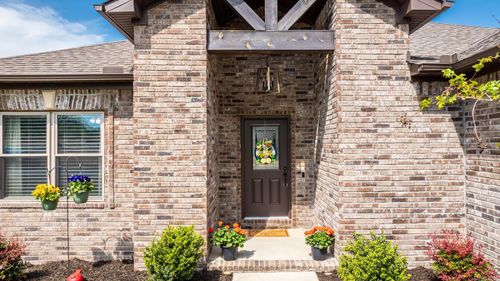 37 Aberdeen Dr, Cabot, AR, 72023-9808 | Card Image