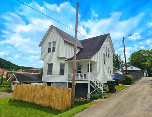 1231 Otter St, Franklin, PA, 16323 | Card Image