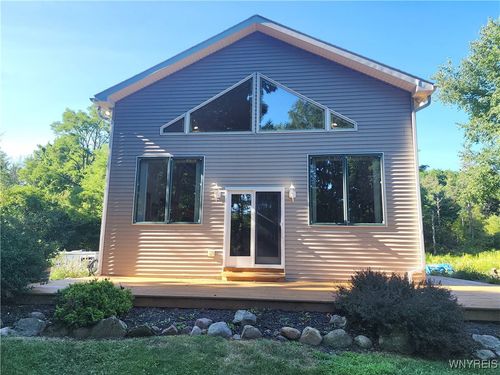 869 Schad Rd, Alden, NY, 14004-9210 | Card Image