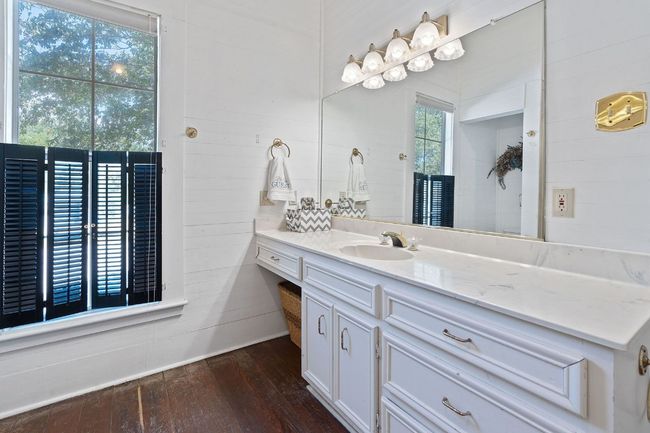 176 Cedar Creek Cir, Home with 5 bedrooms, 7 bathrooms and null parking in Cedar Creek TX | Image 29