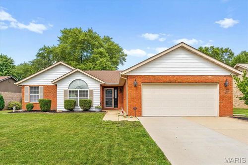 1708 Spruce Hill Dr, Belleville, IL, 62221-3600 | Card Image