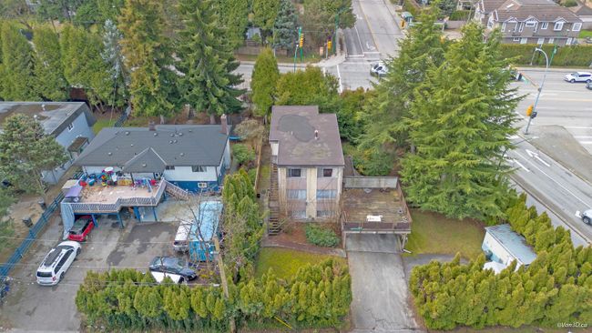 5920 Canada Way, House other with 6 bedrooms, 3 bathrooms and null parking in Burnaby BC | Image 5