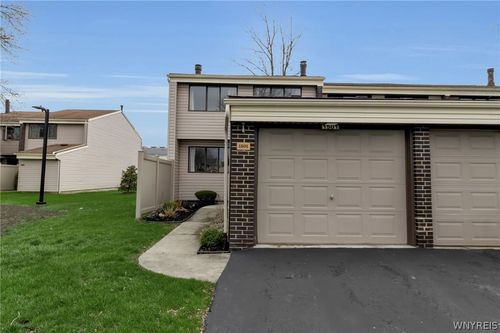 1501 Forest Edge Dr, East Amherst, NY, 14051-1208 | Card Image