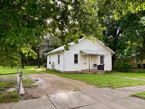 721 N Star St, El Dorado, KS, 67042-3938 | Card Image