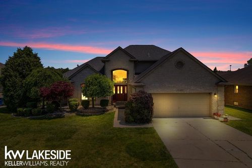 51460 Blue Spruce Dr, Macomb, MI, 48042-4226 | Card Image