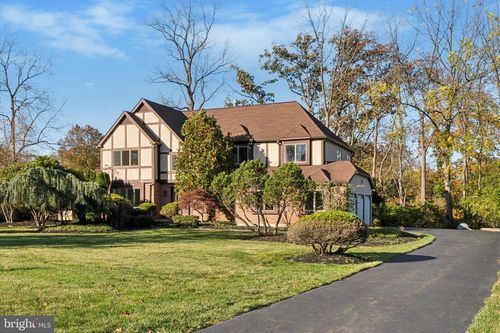 1377 Tanglewood Dr, North Wales, PA, 19454-4600 | Card Image