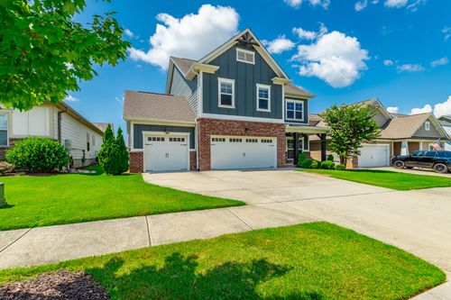 8448 Gray Fox Ct, Ooltewah, TN, 37363-3105 | Card Image