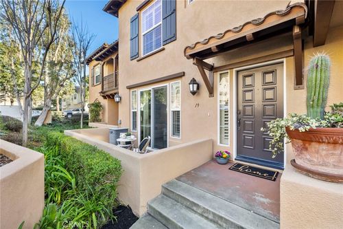 19 Vinca Ct, Ladera Ranch, CA, 92694-0625 | Card Image