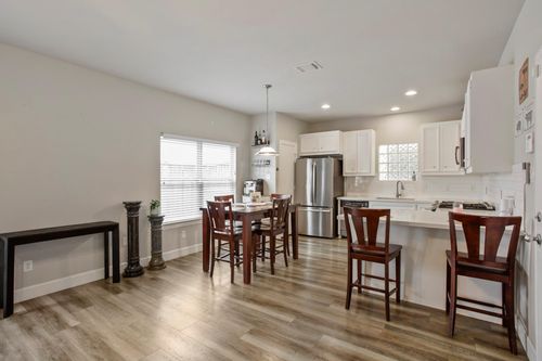 3728 Main Poplar Dr, Houston, TX, 77025-3122 | Card Image