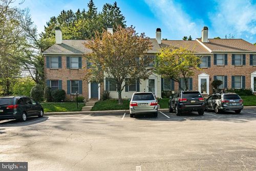 419 Holly Tree Ct, Chester Springs, PA, 19425-2341 | Card Image
