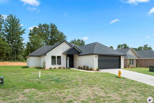 115 Village Pl, Wake Village, TX, 75501 | Card Image