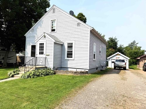 118 Hudson St, Antigo, WI, 54409-2175 | Card Image