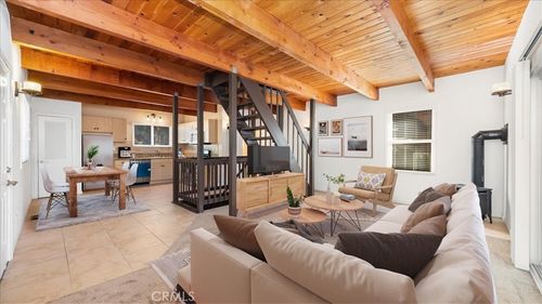 33283 Holcomb Creek Dr, Green Valley Lake, CA, 92341 | Card Image