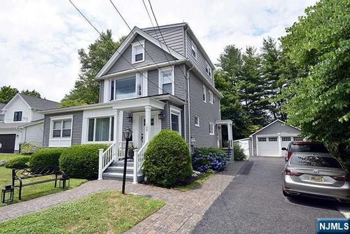 159 County Rd, Tenafly, NJ, 07670-1815 | Card Image