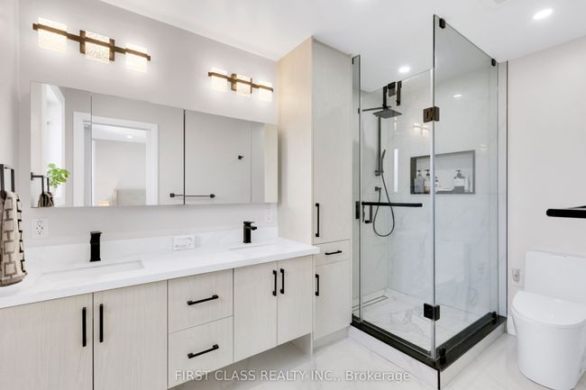 12 Charles Sturdy Rd, House attached with 4 bedrooms, 3 bathrooms and 1 parking in Markham ON | Image 16