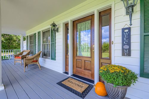 13N441 Coombs Rd, Elgin, IL, 60124-7914 | Card Image