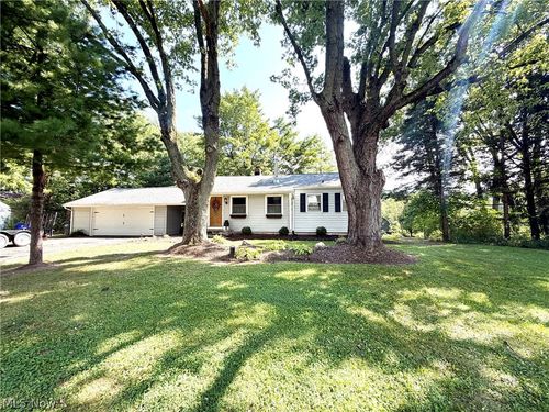 11250 Loris Ave, Aurora, OH, 44202-7917 | Card Image