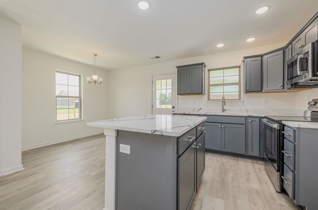 102 Foxchase Dr, House other with 4 bedrooms, 2 bathrooms and null parking in Mason TN | Image 4