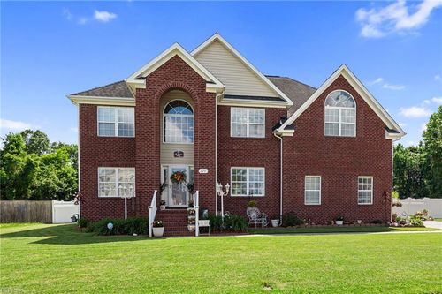 220 Woodhaven Dr, Suffolk, VA, 23435-3263 | Card Image