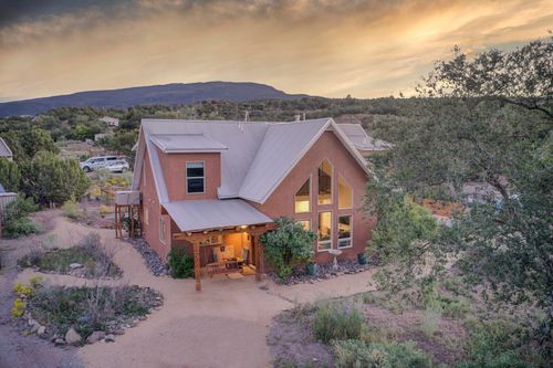 4 Camino Mesteno, Placitas, NM, 87043-8623 | Card Image