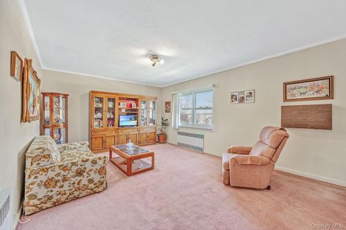 1014-27b-56-27B Utopia Pkwy, Whitestone, NY, 11357 | Card Image