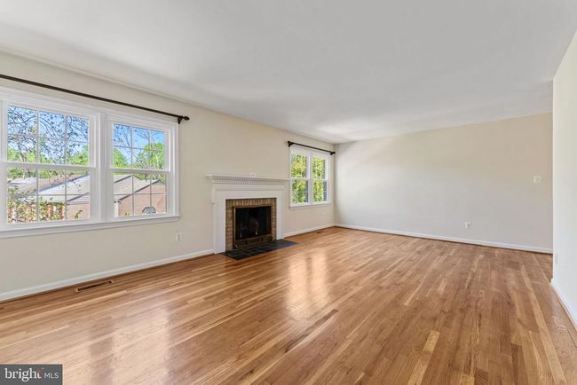 6628 Midhill Pl, Townhouse with 3 bedrooms, 3 bathrooms and null parking in FALLS CHURCH VA | Image 9