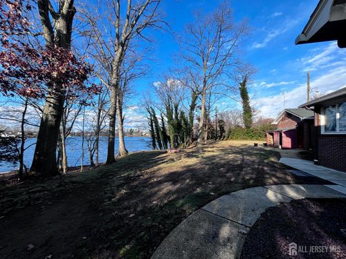 123 Mccutcheon Avenue, Sayreville, NJ, 08872 | Card Image