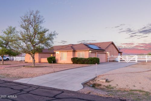 23717 N Mustang Way, Florence, AZ, 85132-7104 | Card Image