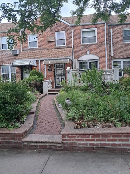 6064 70th Street, New York, NY, 11378 | Card Image