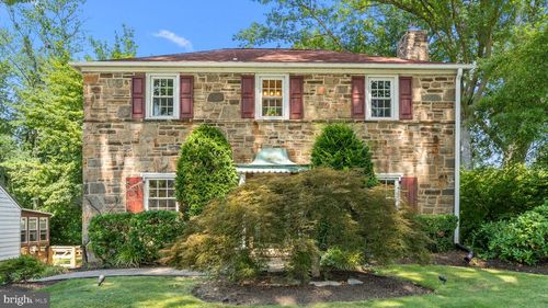 2411 Alan Rd, NORRISTOWN, PA, 19401-1718 | Card Image