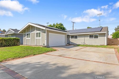 27418 Arriola Ave, Saugus, CA, 91350-2112 | Card Image