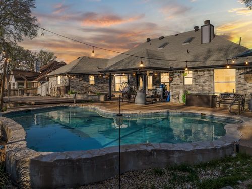 711 Mueller St, Copperas Cove, TX, 76522-4453 | Card Image