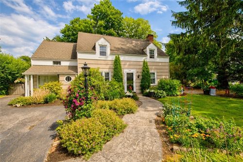 292 Chelmsford Rd, Rochester, NY, 14618-1748 | Card Image
