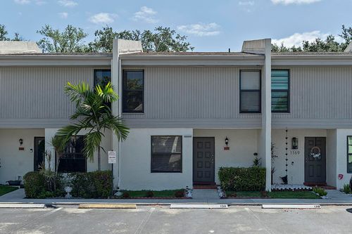 132-1177 Nw 98th Ter, Pembroke Pines, FL, 33024-4329 | Card Image