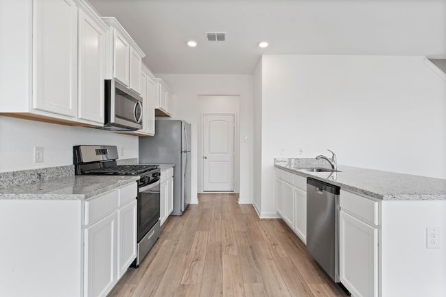 448 Aplite Pass, House other with 3 bedrooms, 3 bathrooms and 4 parking in Maxwell TX | Image 7