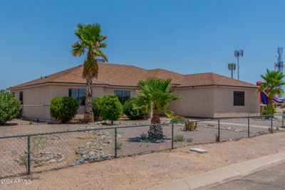 9782 W Wenden Drive, House other with 3 bedrooms, 2 bathrooms and null parking in Arizona City AZ | Image 2